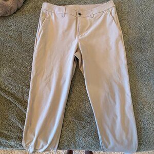 lululemon men's Khaki Commission pant 32 X 30